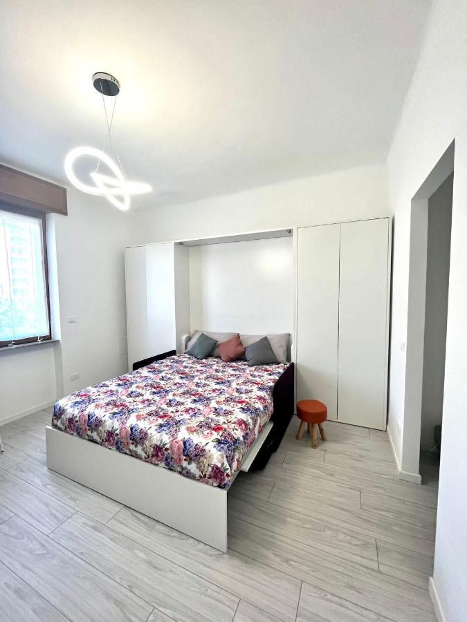 Marghespace Zona Stazione Centrale Appartamento Con Letto Matrimoniale E Bagno ミラノ エクステリア 写真
